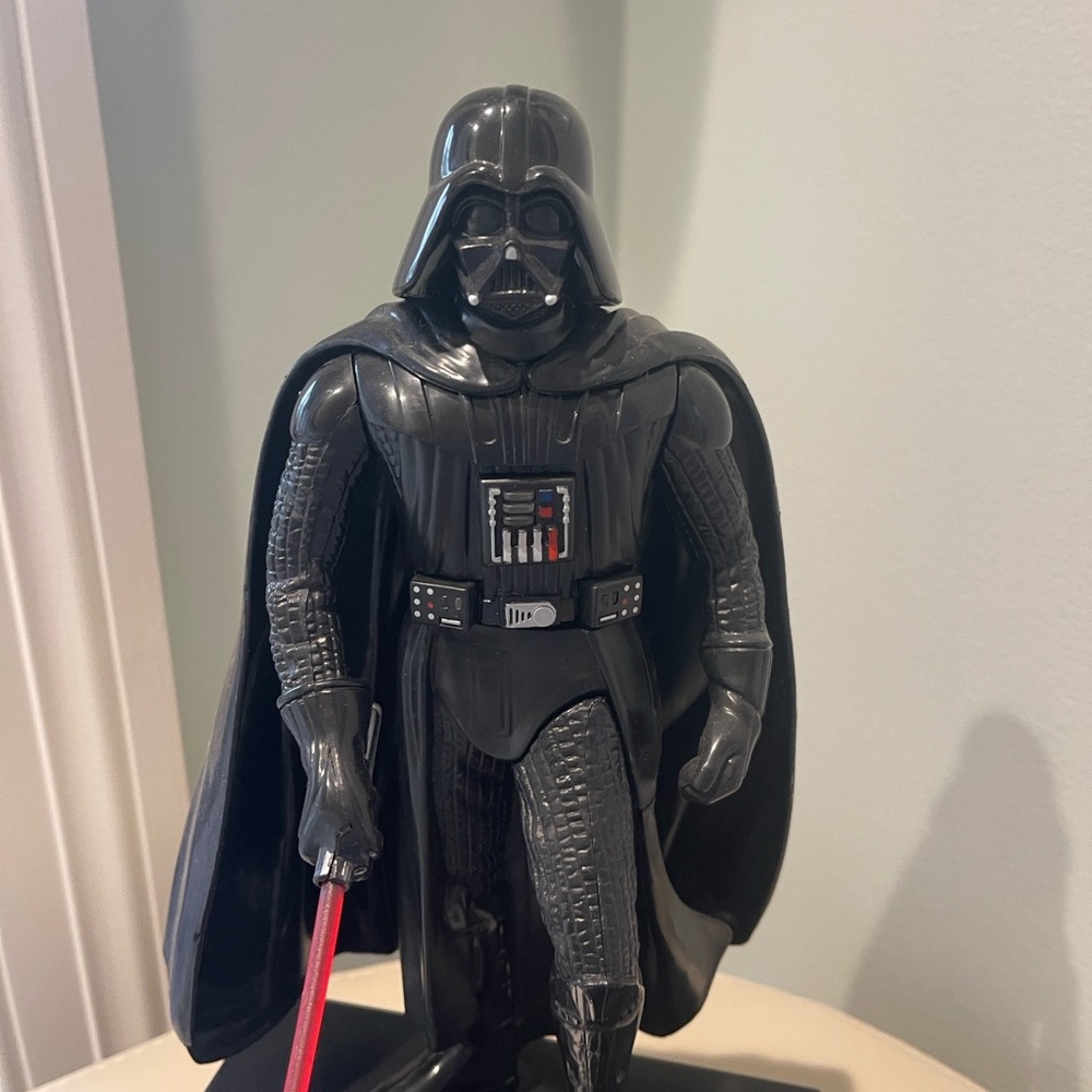 Darth Vader Bank Thinkway Toys 1996 Star Wars Collectible